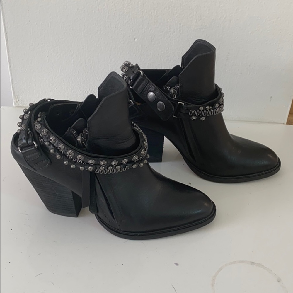 Dolce Vita hollice mules